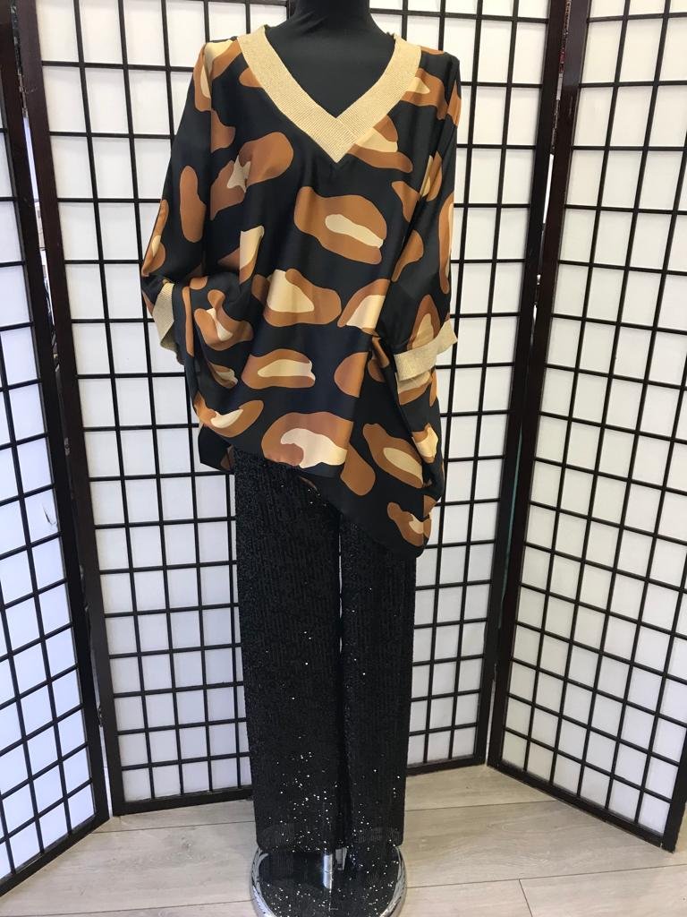 French Boutique Layering Sweater — Voyage Paris B2B
